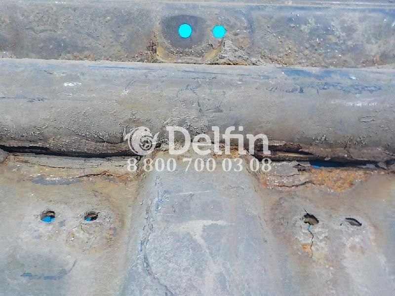 1725675 Кронштейн брызговика LH Scania (Уценка)