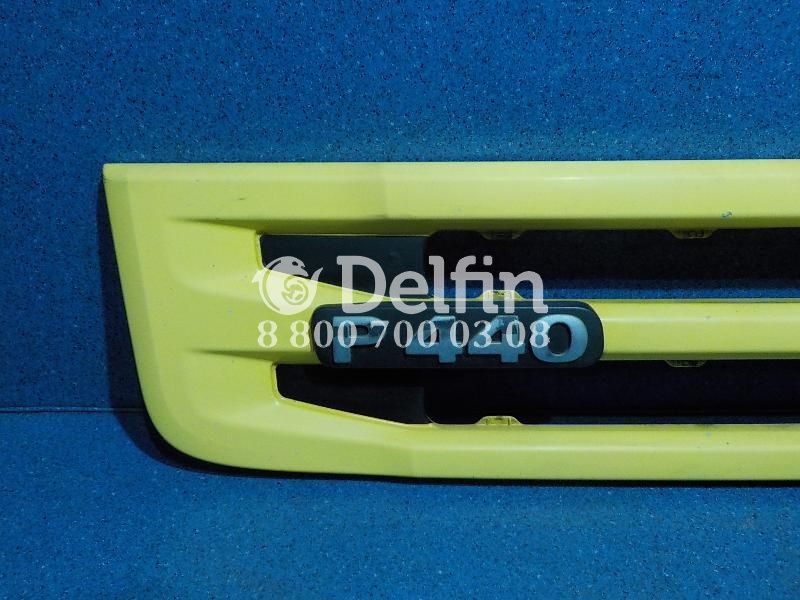 1875843 Облицовка радиатора (в сборе с сетками) Scania