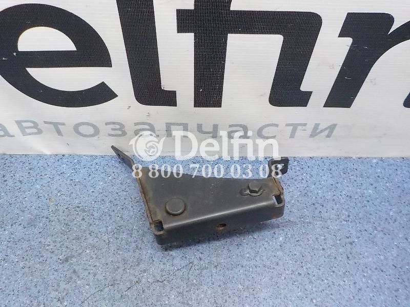 2071424 Кронштейн крепления бокового спойра Scania