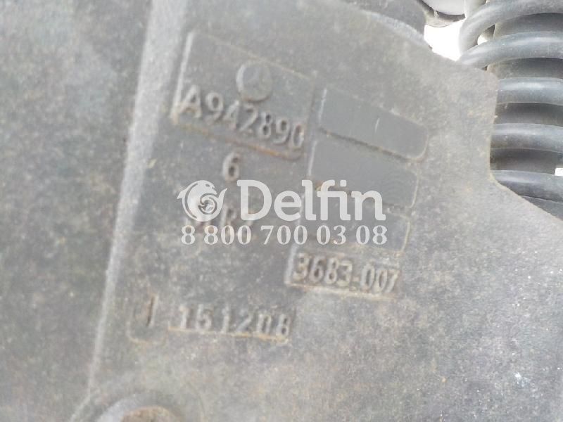 A9428906883 Опорный кронштейн правый RH Mercedes Benz