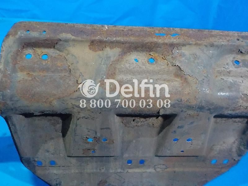 1725675 Кронштейн брызговика LH Scania (Уценка)