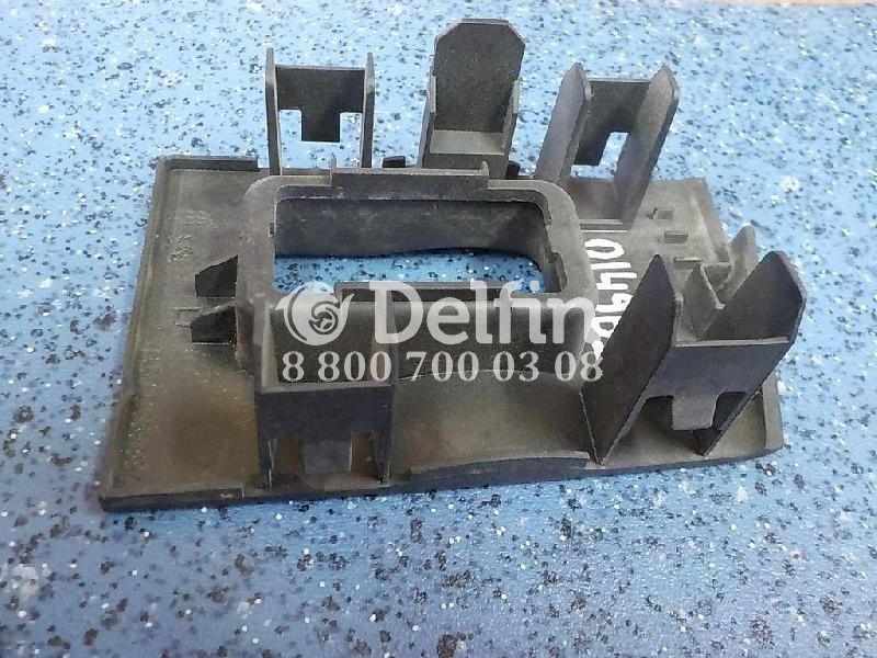 5010538894 Накладка под кнопку стеклоподъемника Renault