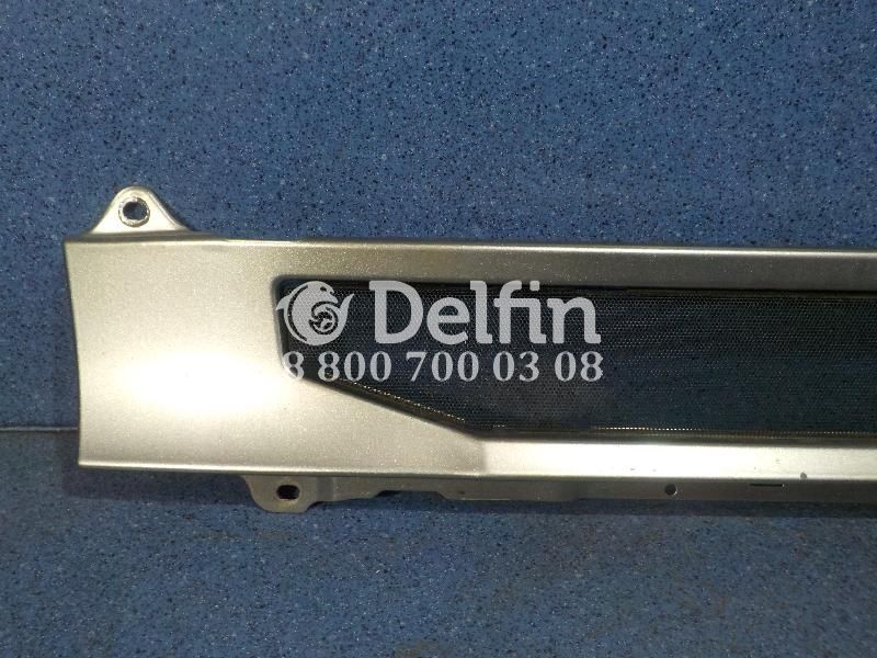 1890728 Решетка радиатора средняя часть CR (шасси 1140мм., цвет серый) Scania